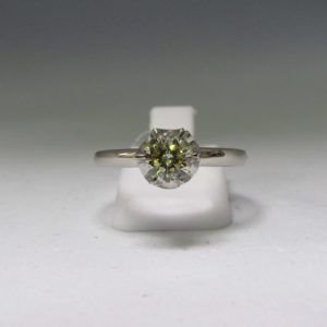 Sortija en Oro Blanco 18k con Diamante Natural talla Brillante de 0,80 ct. (L-M/SI2)