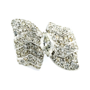 Sortija en Oro de 18k con Diamante Central Talla Marquise de 1,00 ct. (I-SI2) y 111 Diamantes Talla Brillante de 1,50 ct. aprox. (I/SI2)