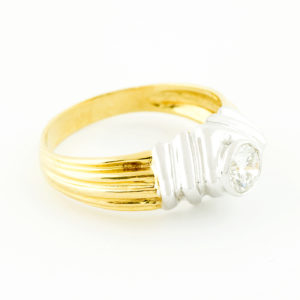 Sortija en oro de 18k con Diamante Natural talla Brillante de 0,25 ct.
