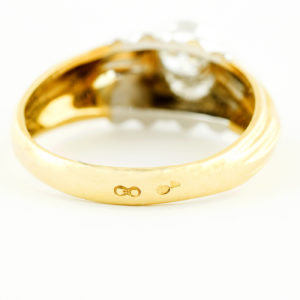 Sortija en oro de 18k con Diamante Natural talla Brillante de 0,25 ct.