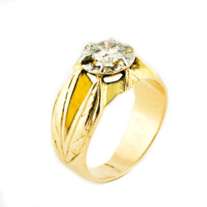 Sortija en Oro de 18k. con Diamante Natural, talla Brillante, de 0,62 ct. (N/I1). Certificado IGE