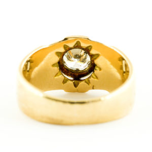 Sortija en Oro de 18k. con Diamante Natural, talla Brillante, de 0,62 ct. (N/I1). Certificado IGE