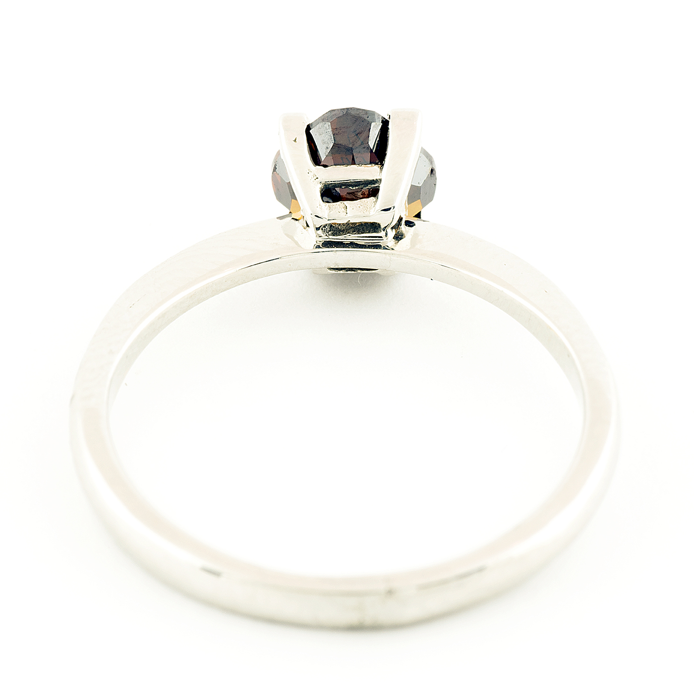 Sortija en Oro de 18k. con Diamante Natural talla Cojín Cuadrado de 1,26 ct. (Fantasía Naranja/SI2). Certificado IGE Sortija en Oro de 18k. con Diamante Natural talla Cojín Cuadrado de 1,26 ct. (Fantasía Naranja/SI2). Certificado IGE