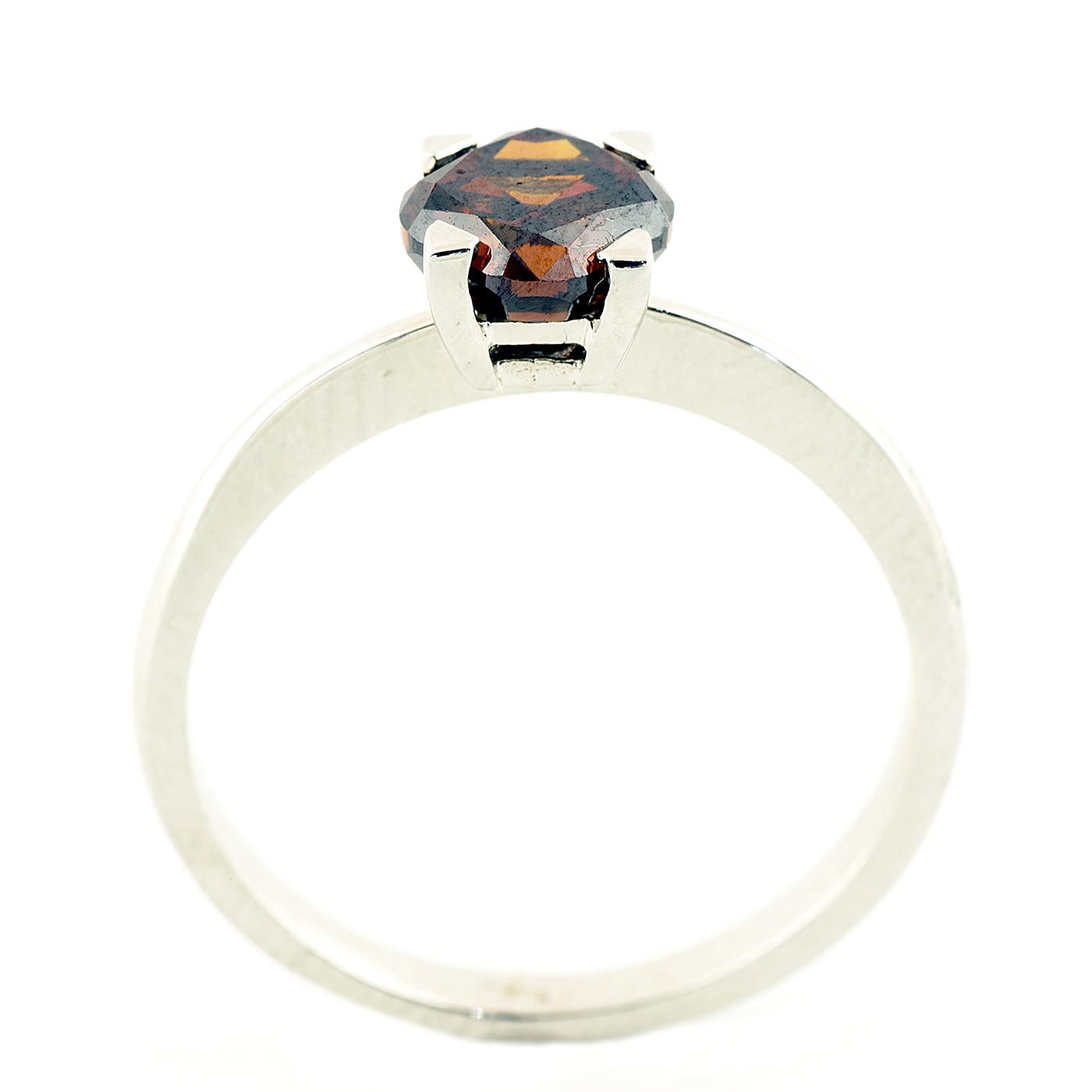 Sortija en Oro de 18k. con Diamante Natural talla Cojín Cuadrado de 1,26 ct. (Fantasía Naranja/SI2). Certificado IGE Sortija en Oro de 18k. con Diamante Natural talla Cojín Cuadrado de 1,26 ct. (Fantasía Naranja/SI2). Certificado IGE
