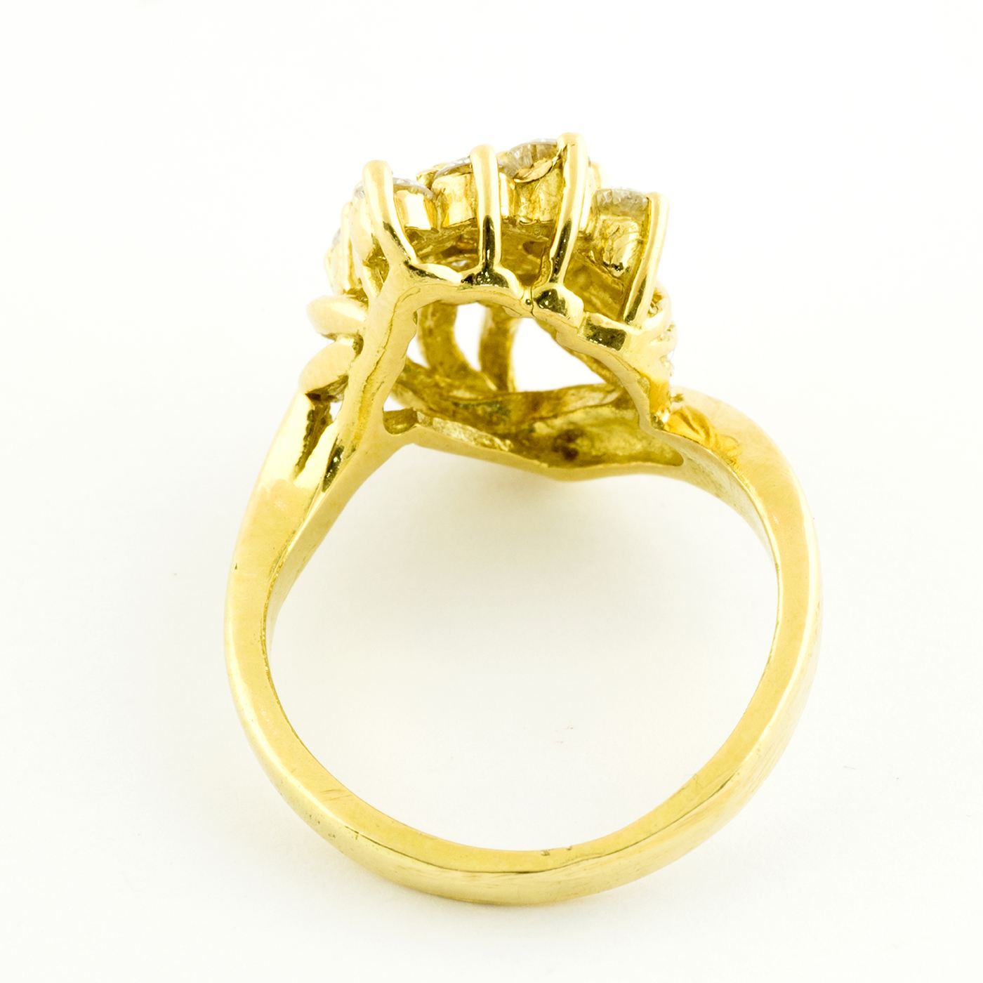 Sortija en Oro de 18k y Diamantes talla Brillante. Sortija en Oro de 18k y Diamantes talla Brillante.