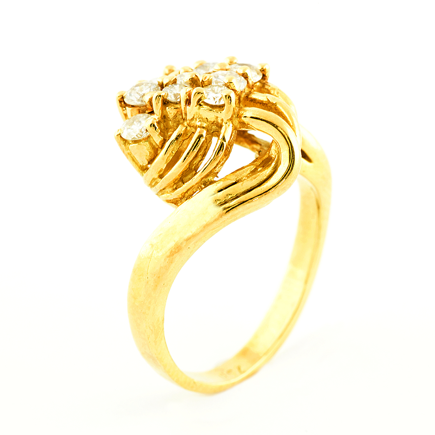 Sortija en Oro de 18k y Diamantes talla Brillante. Sortija en Oro de 18k y Diamantes talla Brillante.