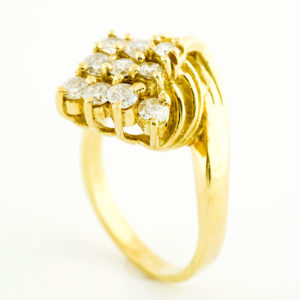 Sortija en Oro de 18k y Diamantes talla Brillante.