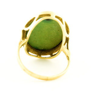 Sortija Oval en Oro de 14k con cabuchón de malaquita. 6,60 gr.