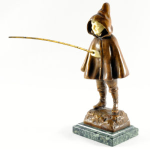 TRENO. ESCULTURA CRISOELEFANTINA.