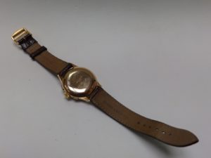 BAUME AND MERCIER. Reloj Cronógrafo de pulsera. Ca. 1945.