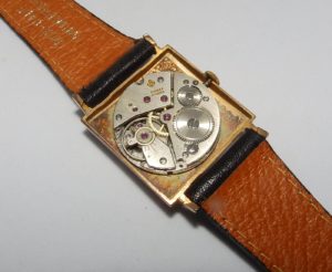 CAUNY AMBASSADEUR. Reloj de pulsera para caballero. Ca. 1970.