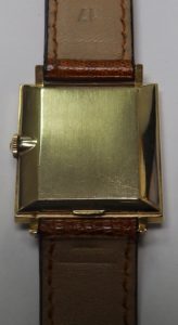 Longines. Reloj-Joya de pulsera para caballero. Oro y Diamantes talla Brillante. Año, 1962.