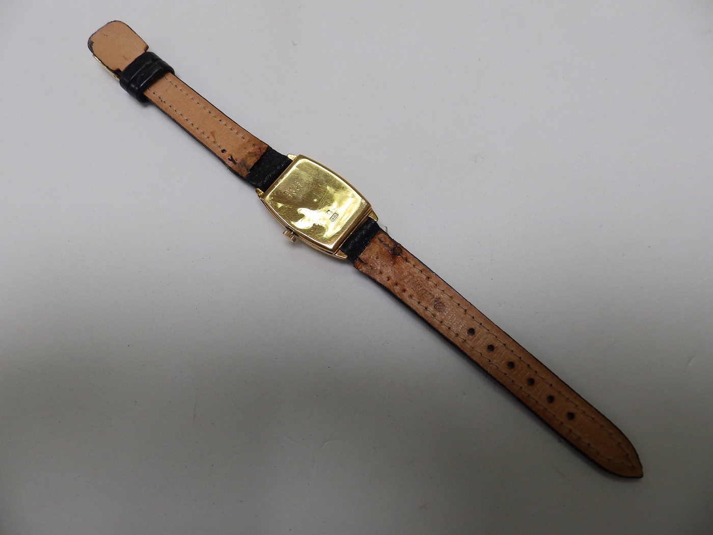 Suiza - Reloj de pulsera para dama. Oro 18k. Ca. 1915 Suiza - Reloj de pulsera para dama. Oro 18k. Ca. 1915