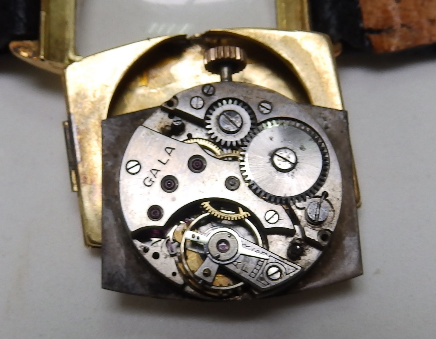 Suiza - Reloj de pulsera para dama. Oro 18k. Ca. 1915 Suiza - Reloj de pulsera para dama. Oro 18k. Ca. 1915