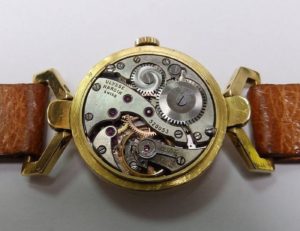 Ulysse Nardin. Reloj de pulsera para dama. Circa 1940.
