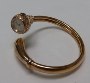 Universal Geneve Pulsera de Oro de 18k, elástica, con Reloj .