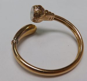 Universal Geneve Pulsera de Oro de 18k, elástica, con Reloj .