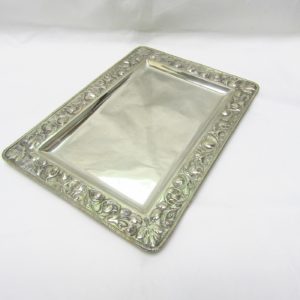 Bandeja para cartas en Plata. España, siglo XIX. 550 gr.