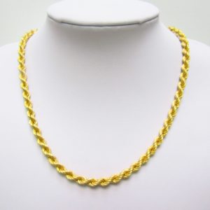 Cadena tipo cordón en Oro mate de 18k. 20,24 gr.