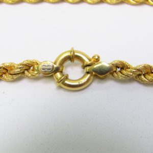 Cadena tipo cordón en Oro mate de 18k. 20,24 gr.