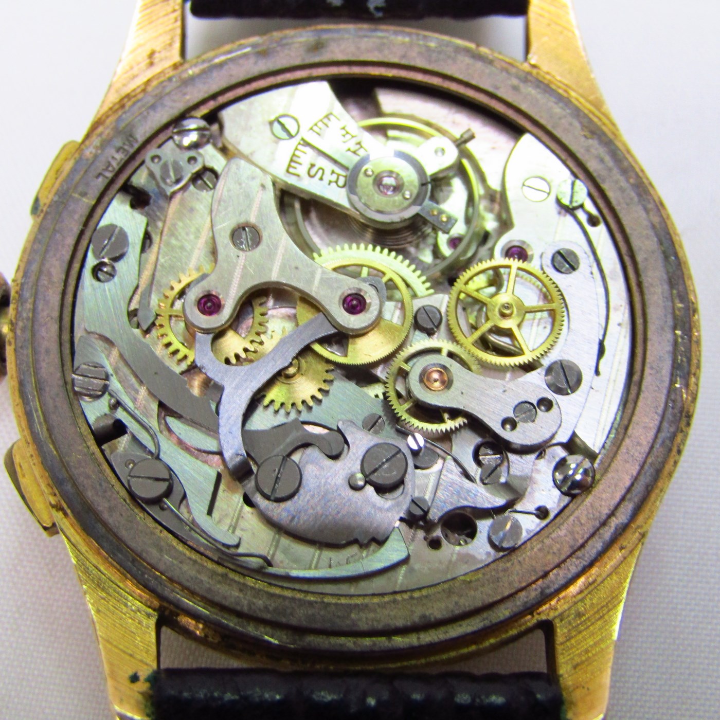 CHRONOGRAPHE SUISSE. Reloj Cronógrafo de pulsera para caballero. Oro 18k. Suiza, ca. 1950 CHRONOGRAPHE SUISSE. Reloj Cronógrafo de pulsera para caballero. Oro 18k. Suiza, ca. 1950