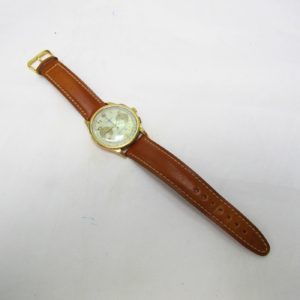 CHRONOGRAPHE SUISSE. Reloj Cronógrafo de pulsera para caballero. Oro 18k. Suiza, ca. 1950