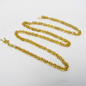 Collar - Cadena con eslabones entrelazados en Oro de 18k.