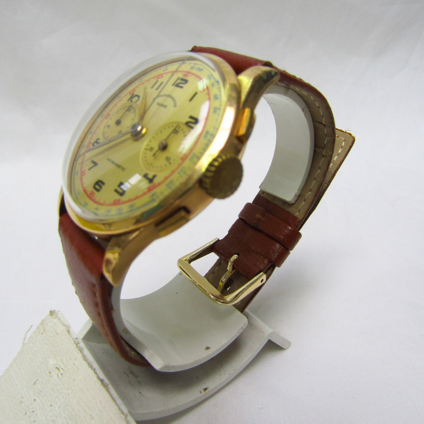 CRONOGRAPHE SUISSE. Reloj Cronógrafo de pulsera para caballero. Oro 18k. Suiza, Ca. 1950 CRONOGRAPHE SUISSE. Reloj Cronógrafo de pulsera para caballero. Oro 18k. Suiza, Ca. 1950