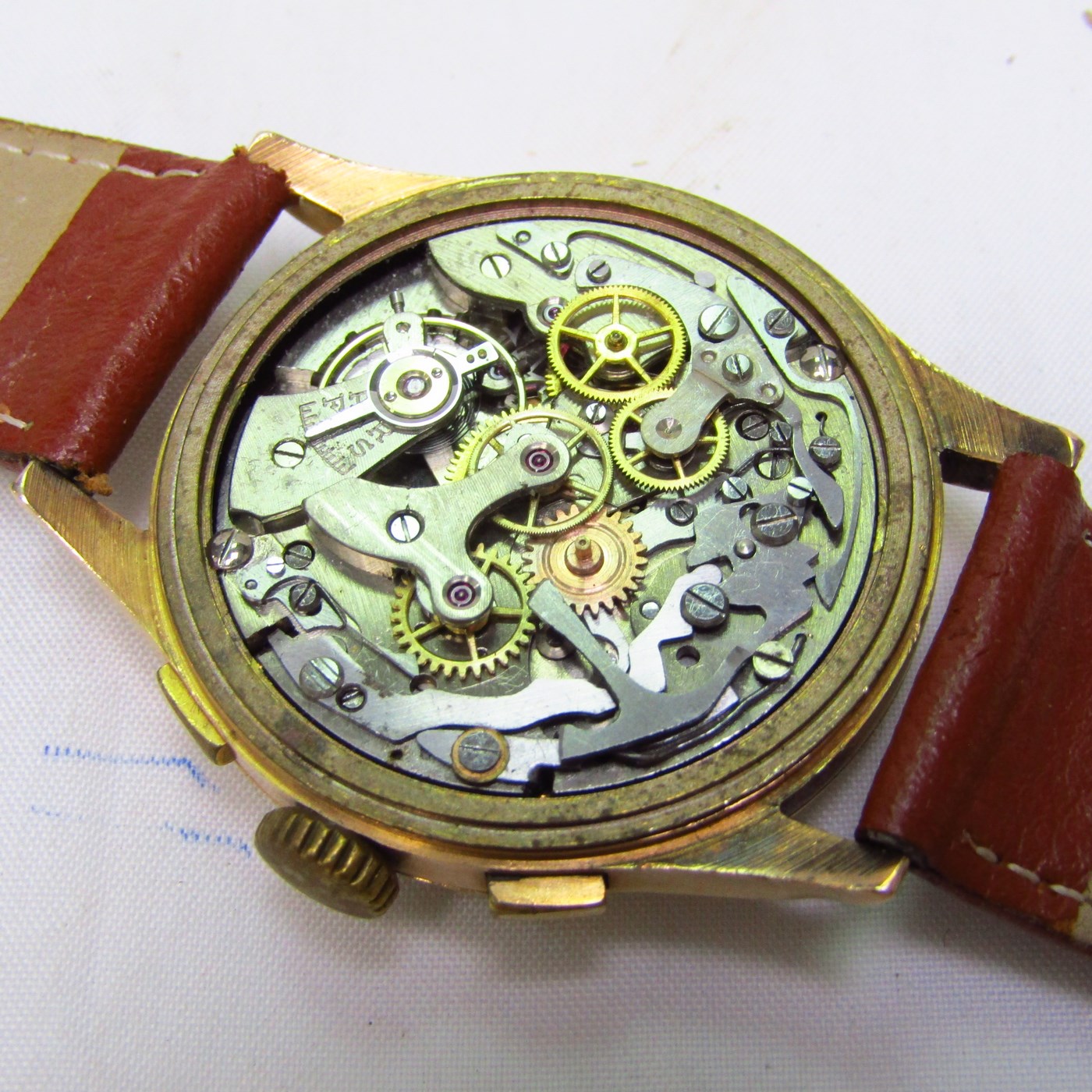 CRONOGRAPHE SUISSE. Reloj Cronógrafo de pulsera para caballero. Oro 18k. Suiza, Ca. 1950 CRONOGRAPHE SUISSE. Reloj Cronógrafo de pulsera para caballero. Oro 18k. Suiza, Ca. 1950