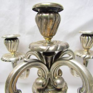 Pareja de candelabros de cinco luces en Plata de Ley. MATILDE ESPUÑES. España. Siglo XX.