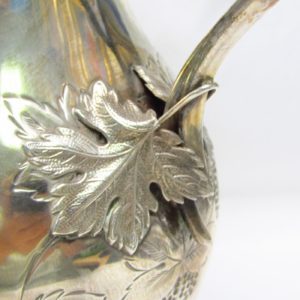 Pasgorcy. Jarra artesanal en Plata de Ley. Madrid, siglo XX.