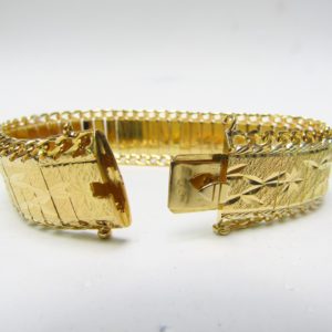 Pulsera articula en Oro Amarillo Brillo-Mate de 18k. 30,40 gr.