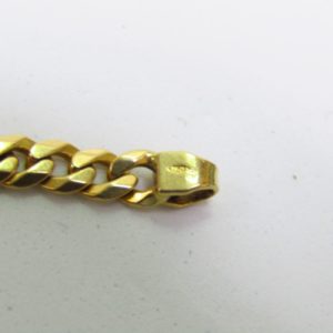 Pulsera Barbada de Oro Amarillo de 18k. con apliques a disposición.