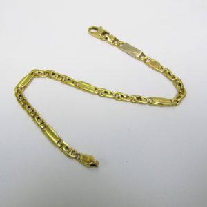 Pulsera barbada en Oro Tricolor. 18k.