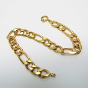 Pulsera de Oro Amarillo 18k. con eslabones tipo Cartier de gran tamaño.