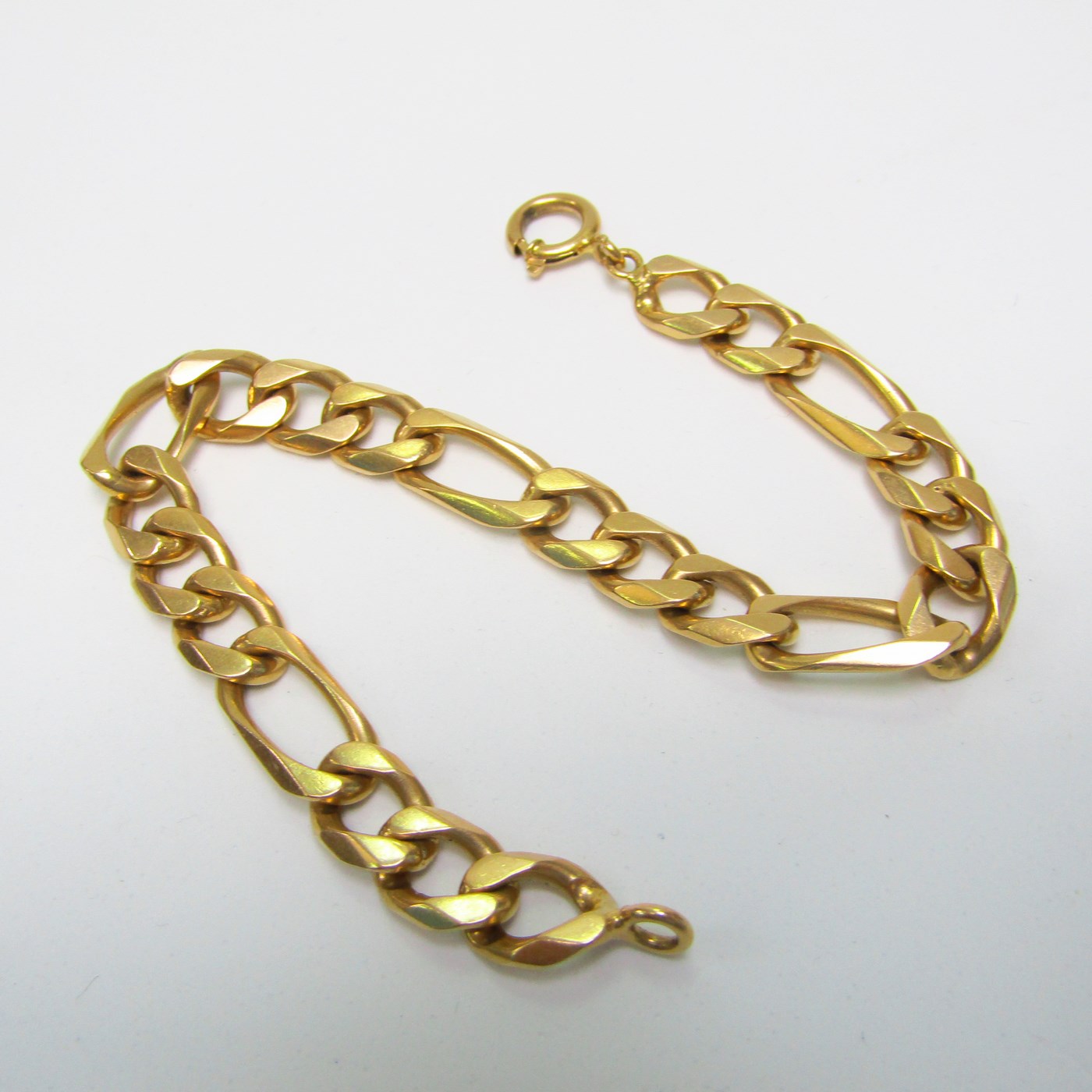 Pulsera de Oro Amarillo 18k. con eslabones tipo Cartier de gran tamaño. Pulsera de Oro Amarillo 18k. con eslabones tipo Cartier de gran tamaño.