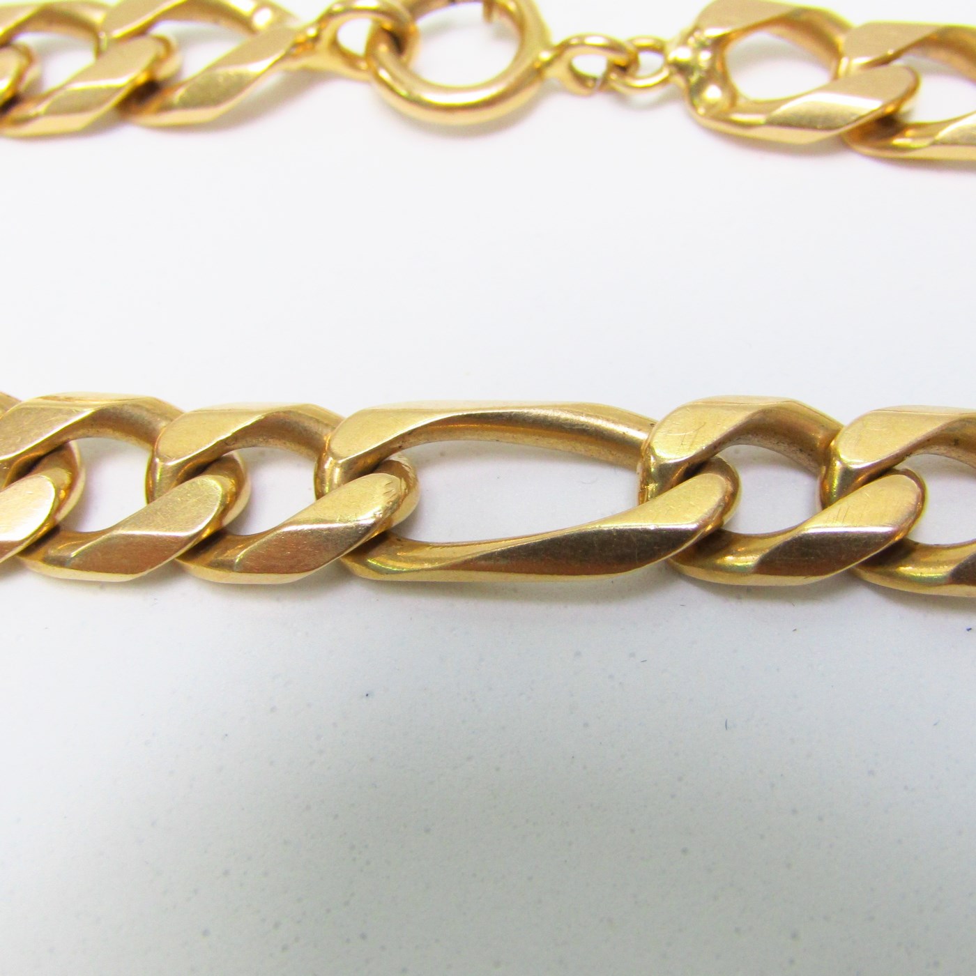 Pulsera de Oro Amarillo 18k. con eslabones tipo Cartier de gran tamaño. Pulsera de Oro Amarillo 18k. con eslabones tipo Cartier de gran tamaño.