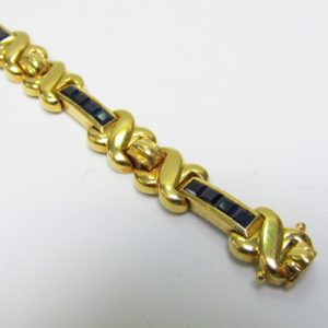 Pulsera de Oro de 18k. con 24 Zafiros de 2,75 ct. talla Marquise.