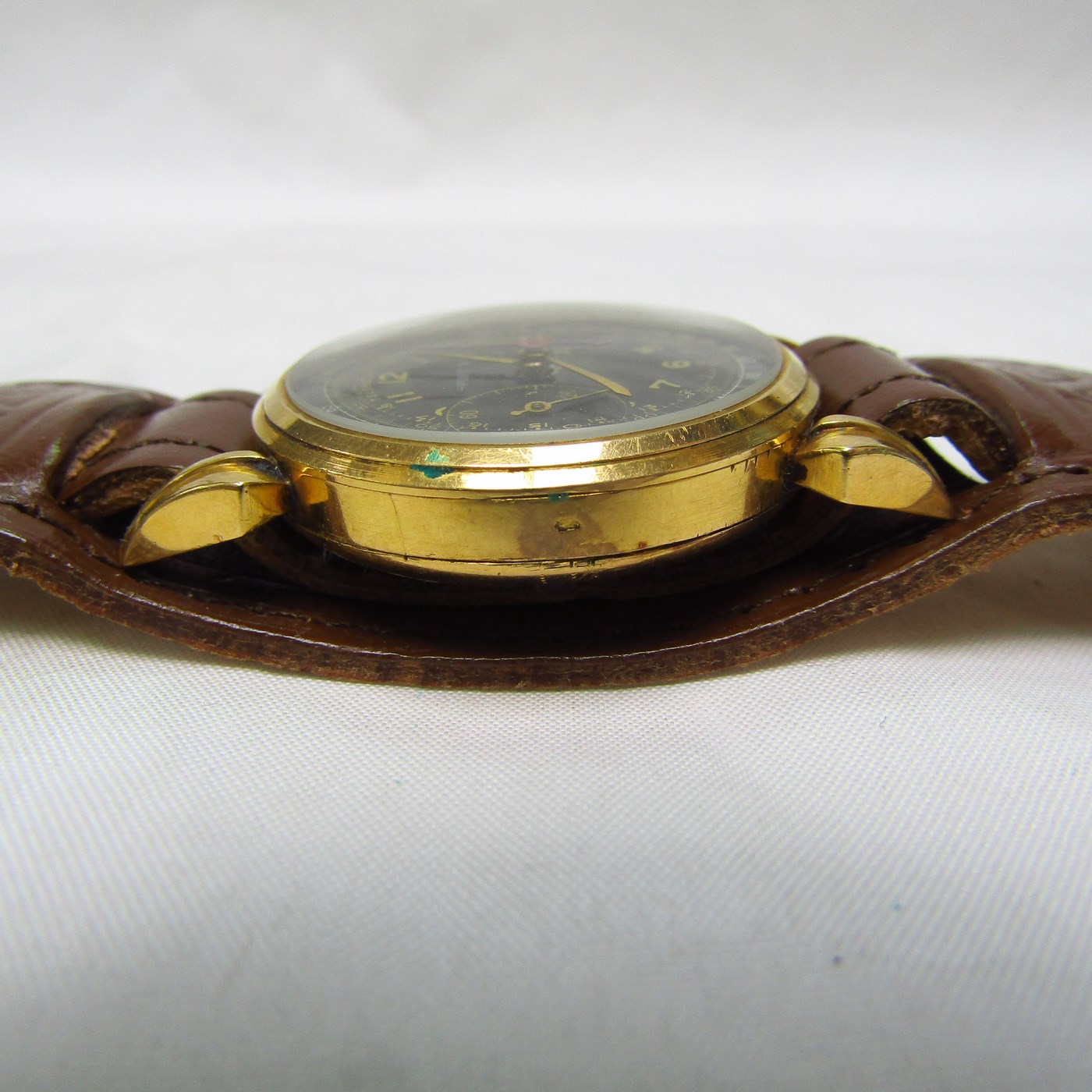 SPORTING. Reloj Cronógrafo de pulsera para caballero. Oro 18k. Ca. 1920. SPORTING. Reloj Cronógrafo de pulsera para caballero. Oro 18k. Ca. 1920.