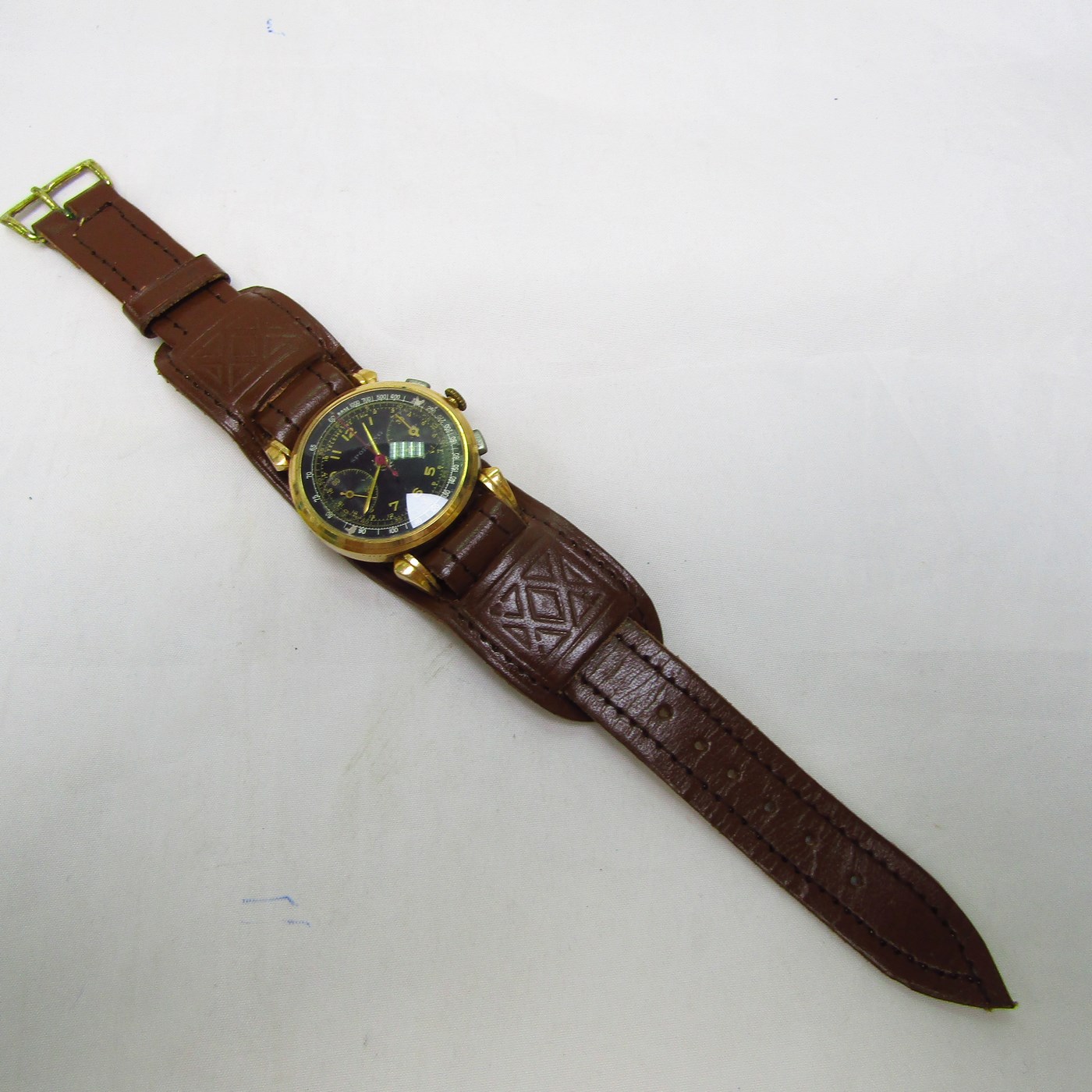 SPORTING. Reloj Cronógrafo de pulsera para caballero. Oro 18k. Ca. 1920.