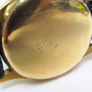 TITUS GENEVE. Reloj Cronógrafo de pulsera, Oro 18k. Ca. 1950.