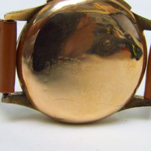ZORRO CRONOGRAPHE SUISSE. Reloj Cronógrafo de pulsera. Oro 18k. Suiza, Ca. 1945
