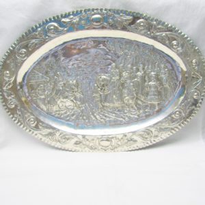 Bandeja Decorativa de Gran Tamaño, en Plata. España. Siglo XX