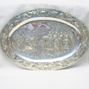 Bandeja Decorativa de Gran Tamaño, en Plata. España. Siglo XX