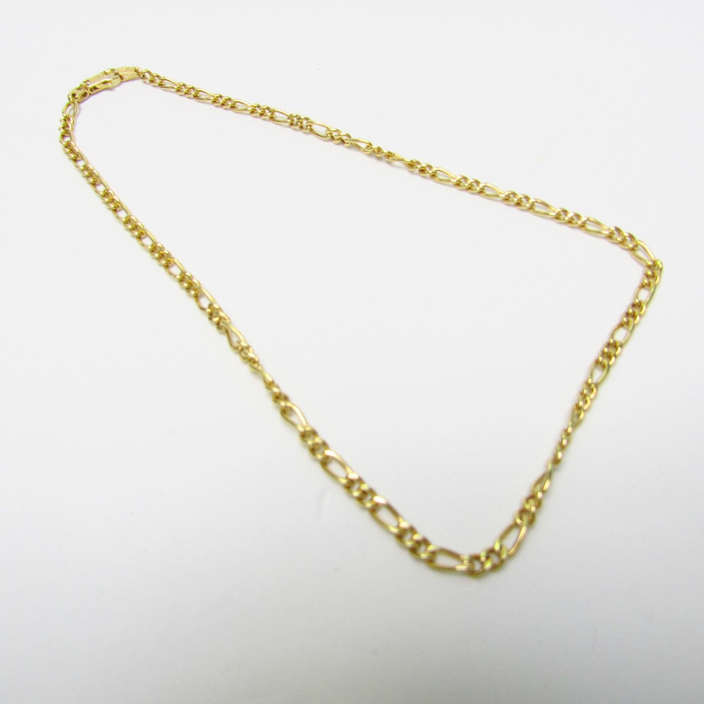 18k Gold Chain. links. 7,71 Figaro Auctions