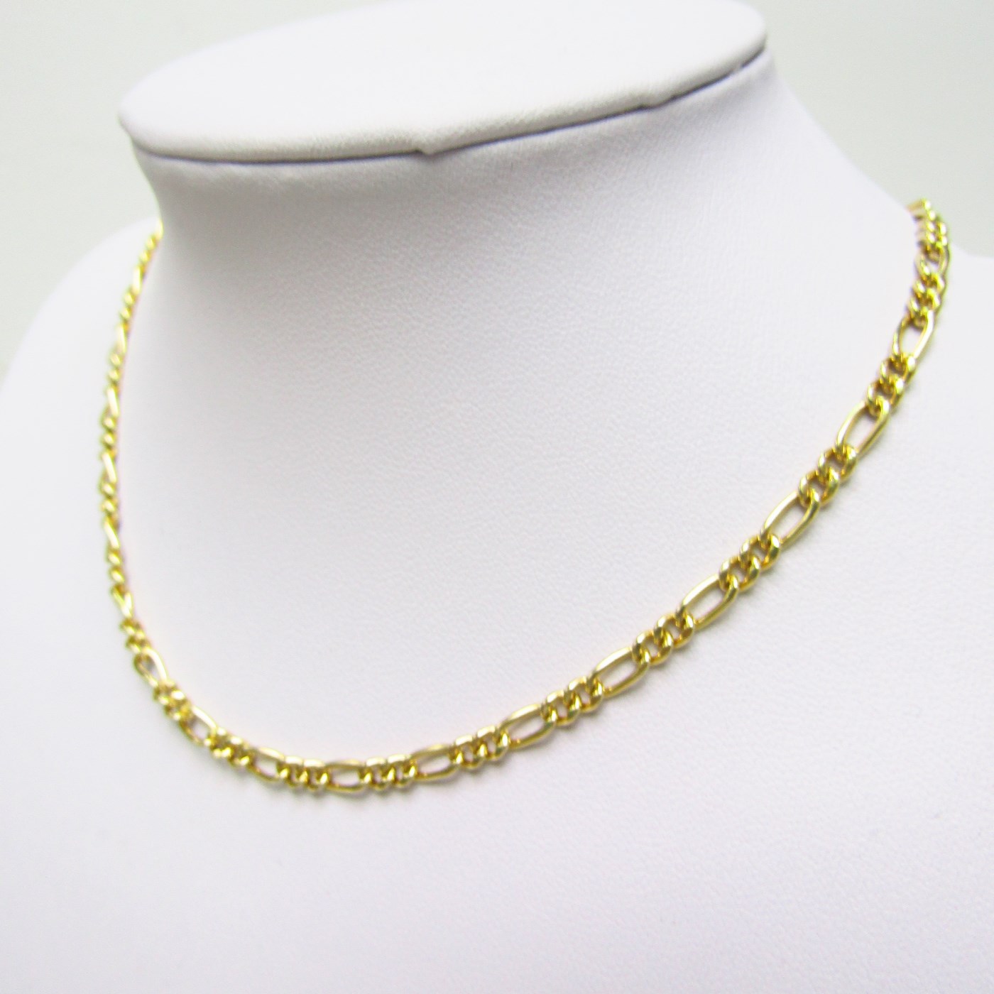 Gold Chain. Cartier type 7,71 gr. Figaro Auctions