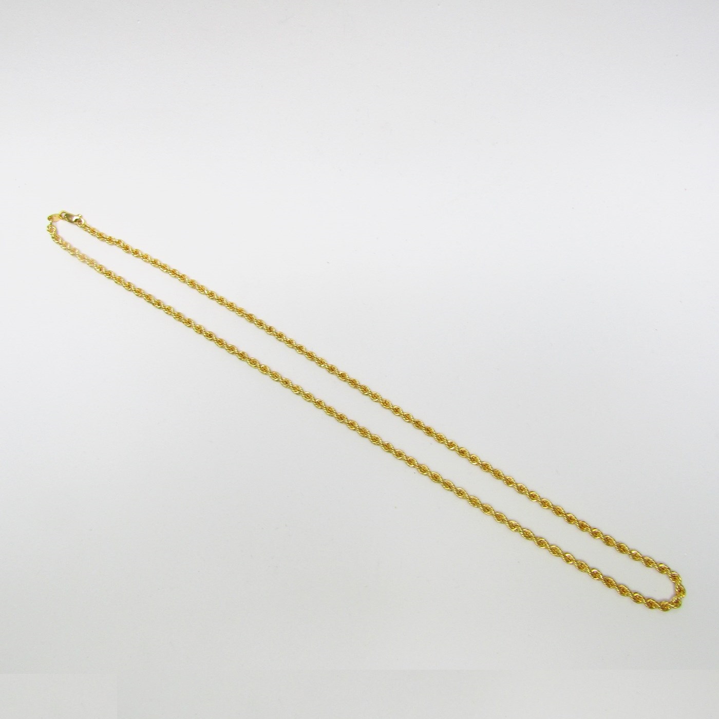 Collar de Oro Amarillo de 18k. Tipo Cordón. Peso 13,90 gr.