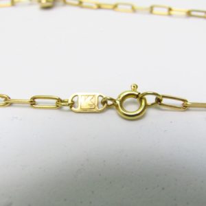 Collar y Colgante de Cruz Griega, en Oro de 18k. 9,30 gr.