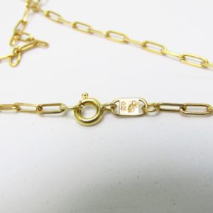 Collar y Colgante de Cruz Griega, en Oro de 18k. 9,30 gr.