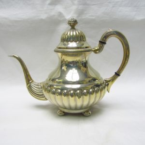 D. García. Juego de Café y té en plata de Ley. España, siglo XX. 2658 gr.